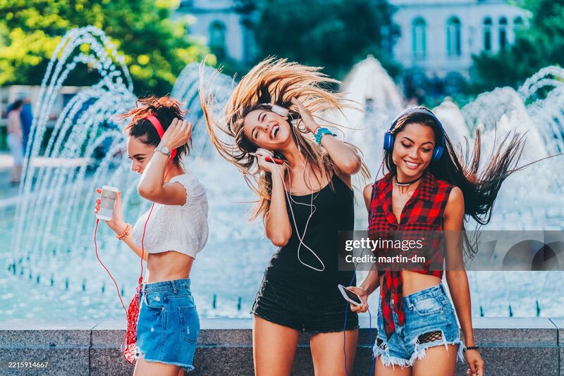 Animatoare evenimente pt. copii cu dizabilitati.